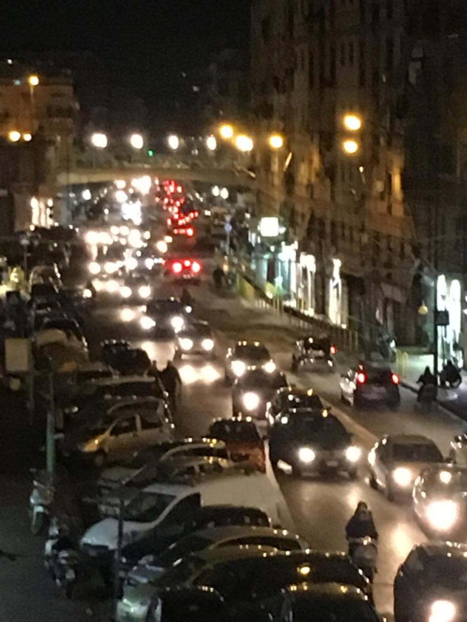 مبيت وإفطار نابولي Na Tazzulel E Cafe المظهر الخارجي الصورة